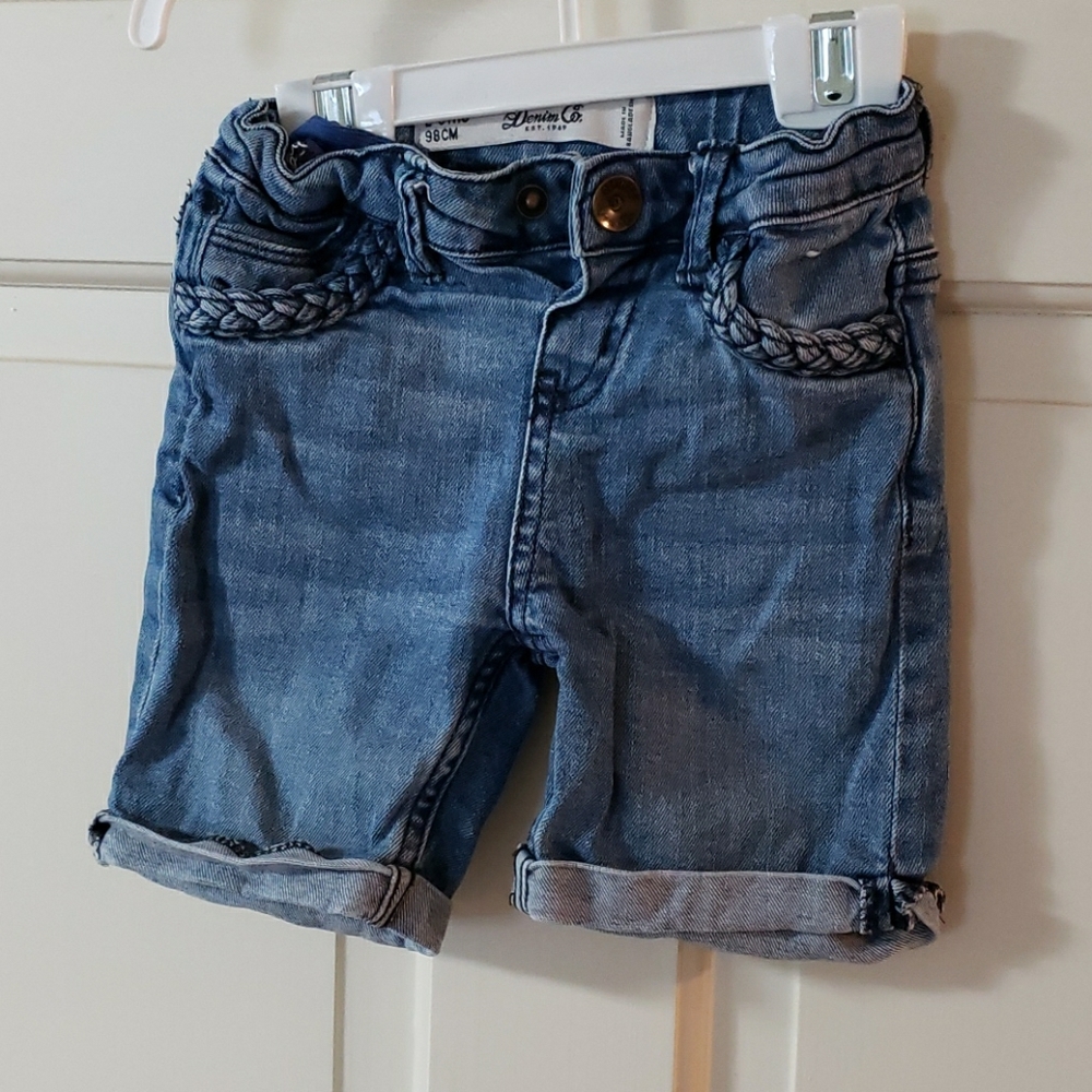 Girl's 2t-3T jean shorts